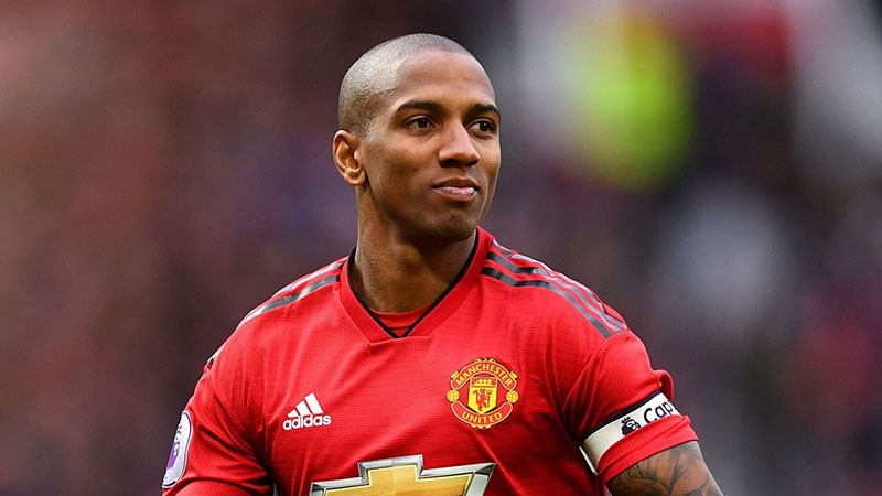 Ashley Young - Most hated soccer players of all time 