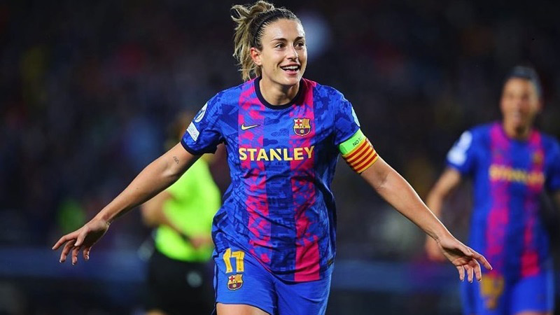 Hot female soccer player: Alexia Putellas