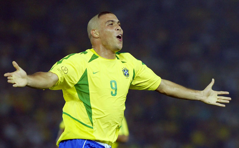 Ronaldo Nazario - Best striker in the world football