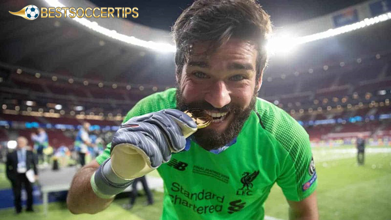 Who is liverpool highest paid player: Alisson Becker