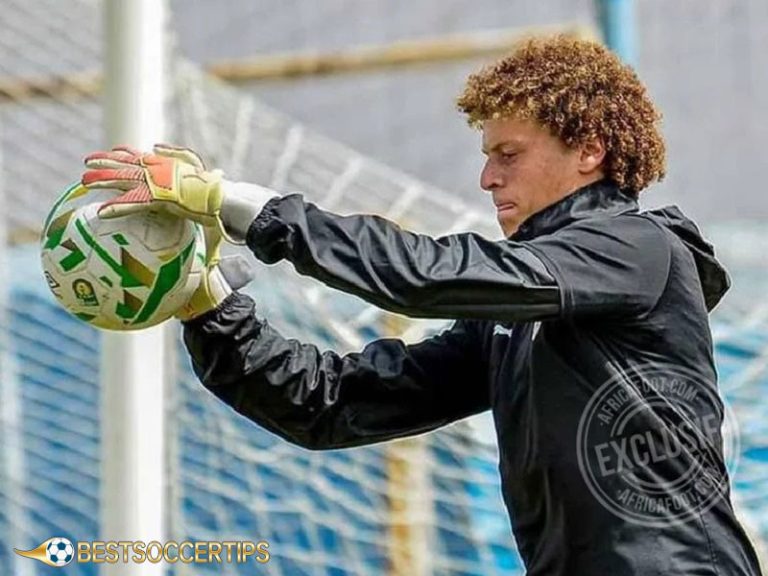 Check out the list of 10 best goalkeeper in Africa of all time