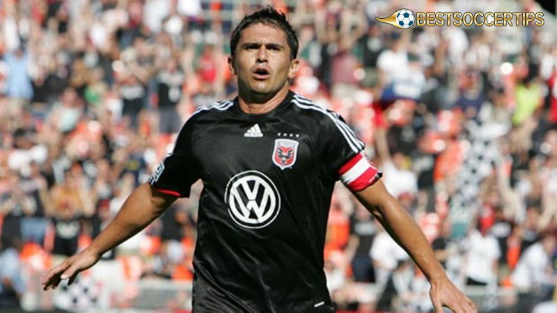 who is the best mls player: Jaime Moreno