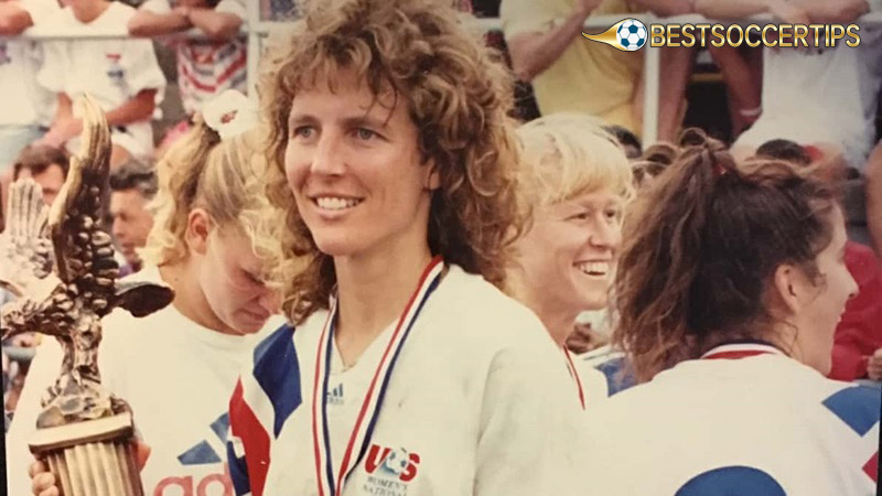 Who is the best US women's soccer player: Michelle Akers