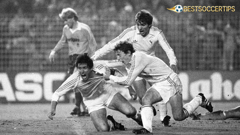 Top 10 greatest comeback in football history: Real Madrid vs Borussia Monchengladbach - UEFA Europa League (1985)