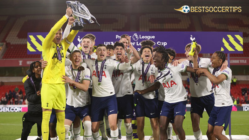 English football most successful clubs: Tottenham Hotspur (Titles: 17)