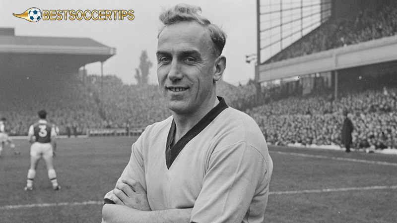 Oldest football players still alive: Billy Wright (1924-1994)
