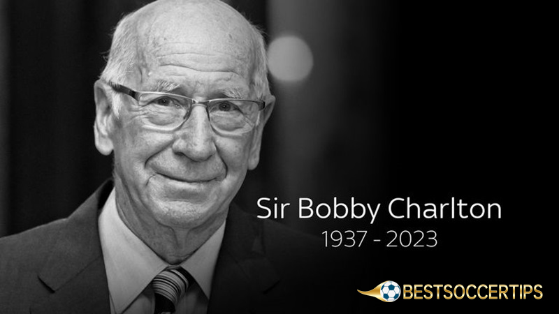 Oldest living football players: Bobby Charlton (1937-2023)