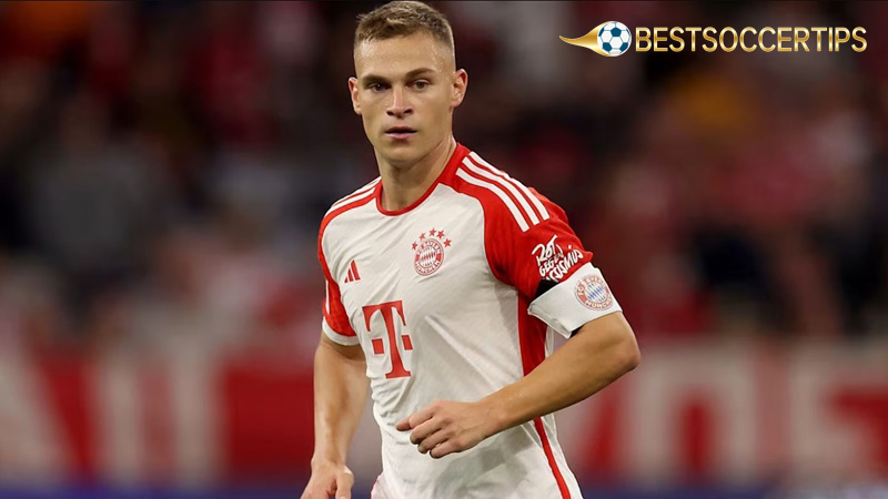Football players with the number 6: Joshua Kimmich (Bayern Munich)