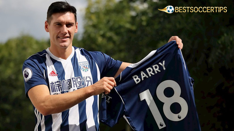 Football players number 18: Gareth Barry (Manchester City, Everton, West Bromwich Albion)