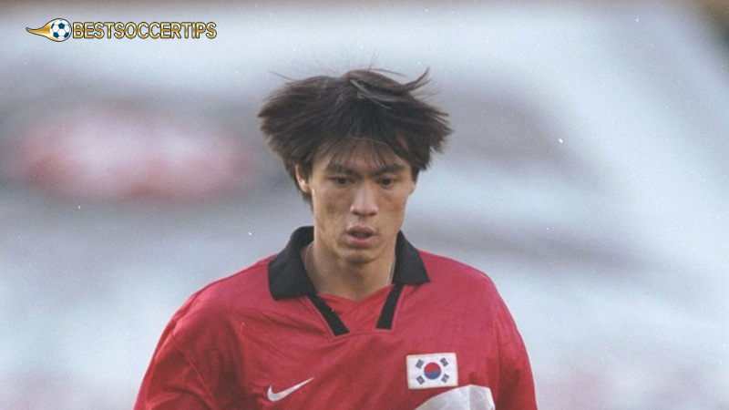 Korean best soccer player: Hong Myung-bo (1990-2002, 136 caps, 10 goals)