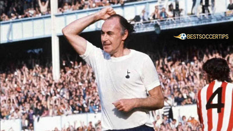 Best player in Tottenham: Alan Gilzean 1964 to 1974