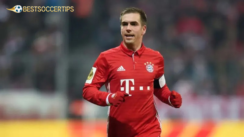 Football players with the number 21: Philipp Lahm – Bayern Munich & Germany
