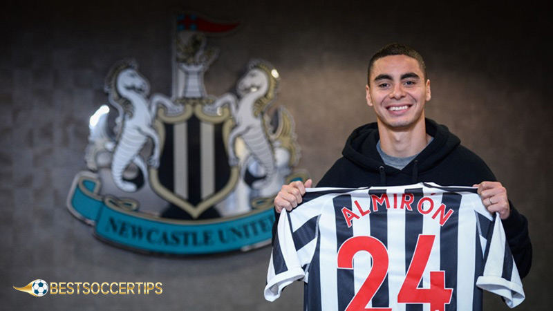 Football players with the number 24: Miguel Almiron (Newcastle)
