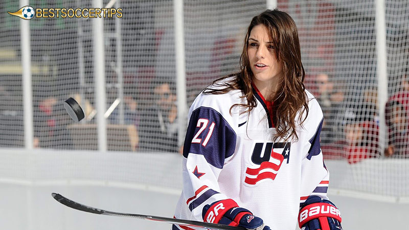 Best women's hockey player: Hilary Knight