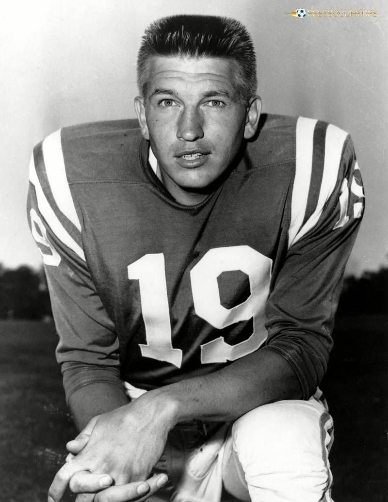Who is the best football player in nfl history - Johnny Unitas