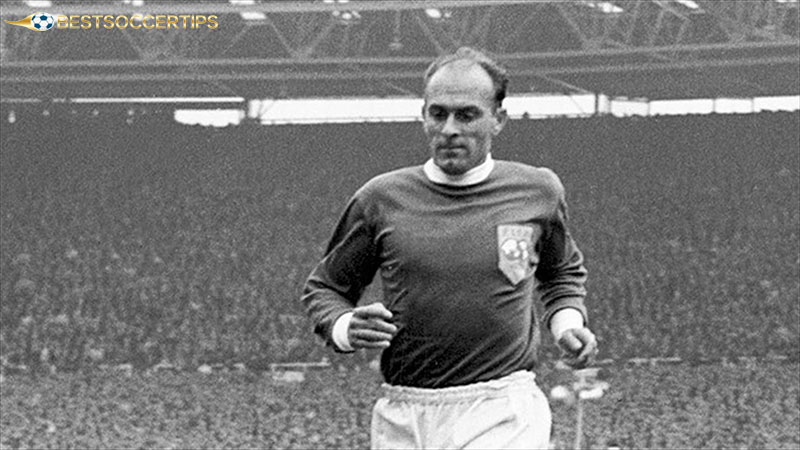 Alfredo Di Stefano - Famous bald football players