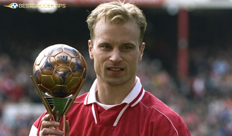 Dennis Bergkamp - Most assist in Premier League history