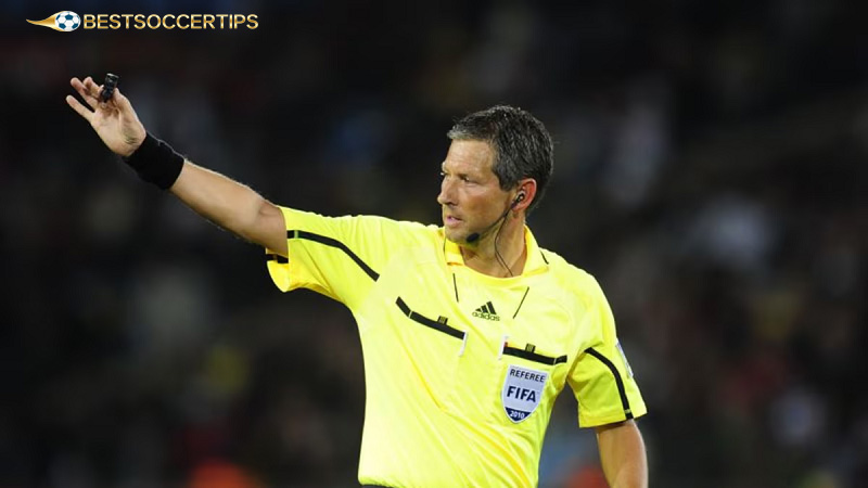 Franck de Bleeckere - The best football referee in the world​