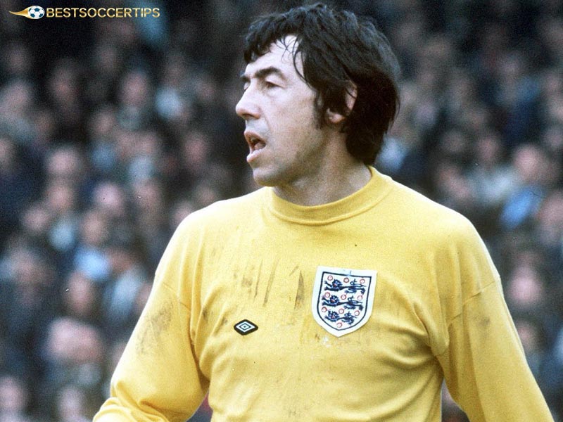 Gordon Banks - Best goal saves in football history