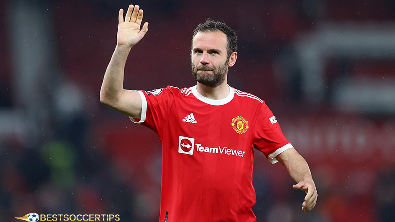 Juan Mata - Charitable football players