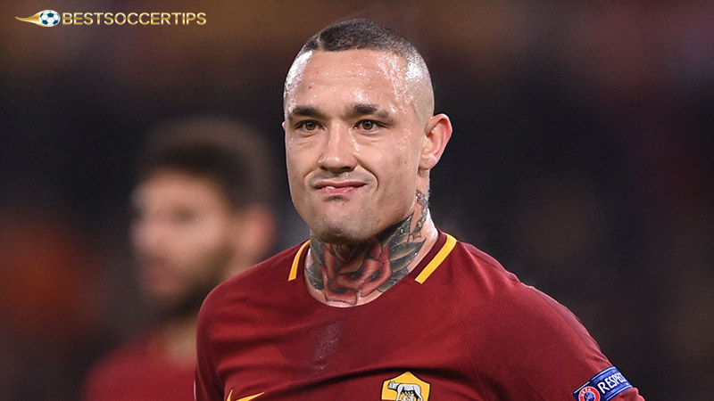 Radja Nainggolan - Most powerful kick in soccer