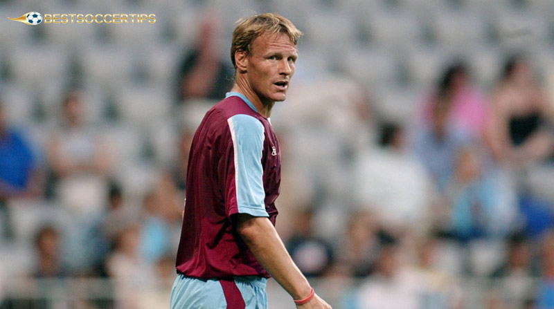 Teddy Sheringham - Most assists in Premier League history