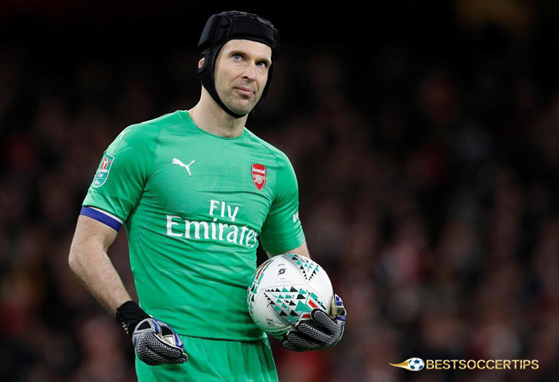 Who is the most injured player in football​ - Petr Cech