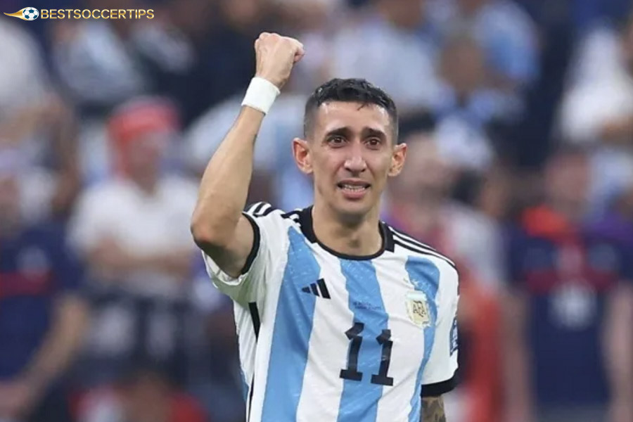 Angel Di Maria - Famous number 11 soccer players