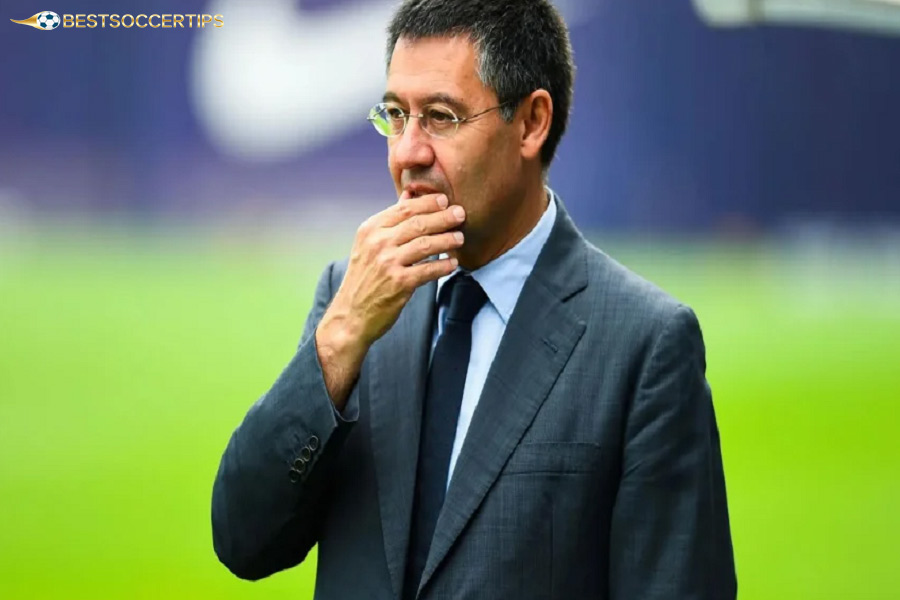 Football scandals​: Police arrest Barcelona's Josep Bartomeu after raid on Camp Nou