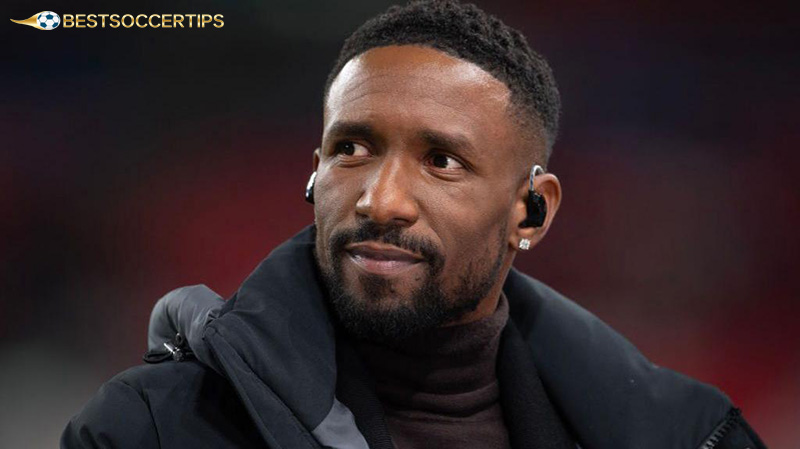 Jermaine Defoe - Player with most offside goals in football history