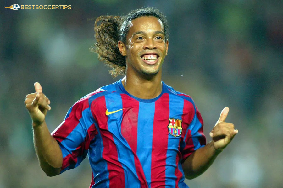 Learn about Ronaldinho's life