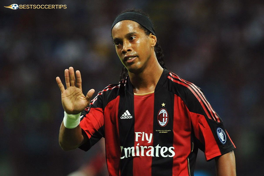 Ronaldinho career at AC Milan (2008-2011)