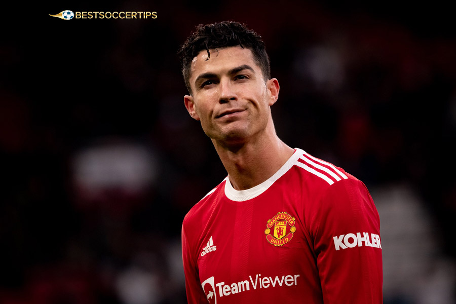 Biggest what ifs in soccer - Cristiano Ronaldo does not leave Manchester United