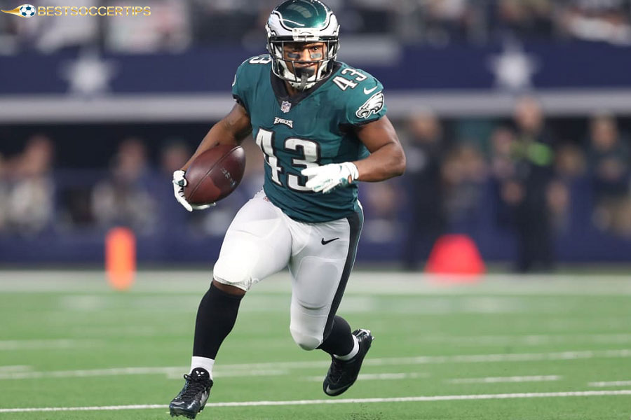 Who is the shortest NFL player - Darren Sproles