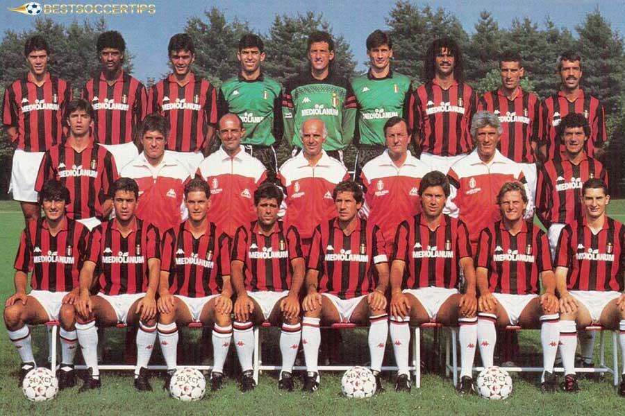 AC Milan (1988 - 1994) - Best football squad of all time