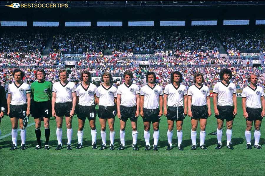 West Germany (1970 - 1974) - Best football squads of all time