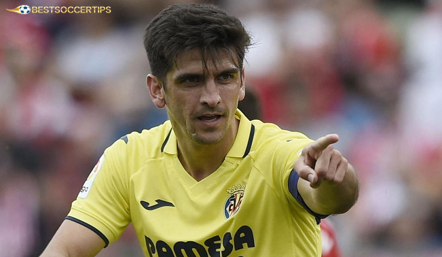 Adriano García – Power and heading are the mainstays of scoring in the box