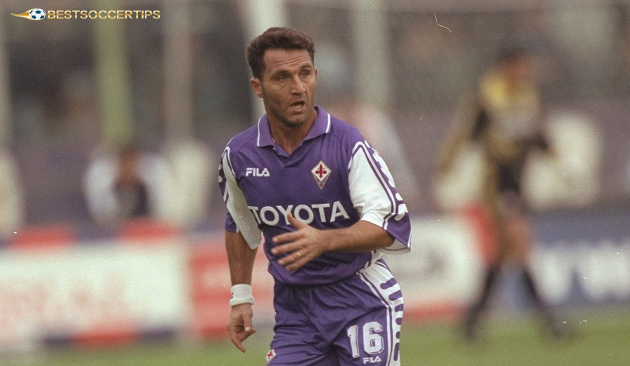 Angelo Di Livio – The indomitable leader, keeping the team strong in difficult times