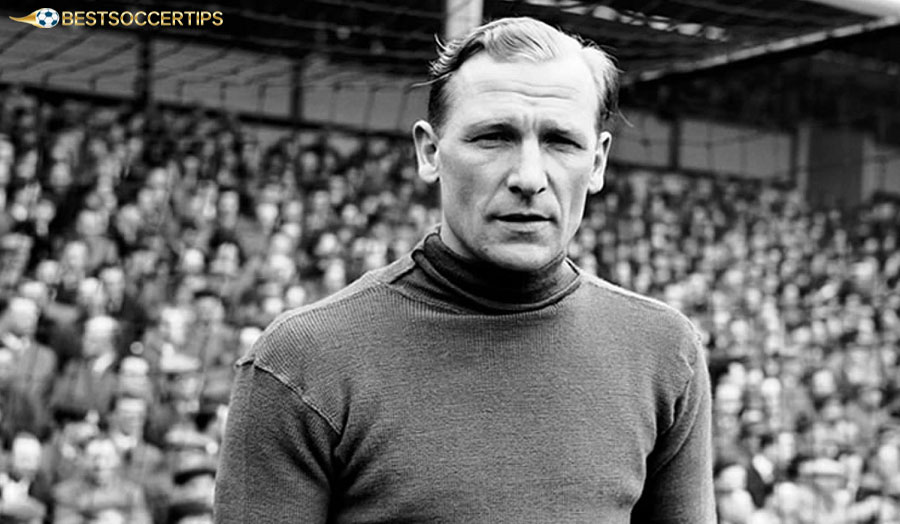 Bert Trautmann - Legendary goalkeeper played the entire final with a broken neck and won the FA Cup