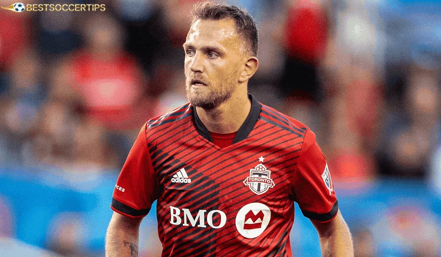 Domenico Criscito – Versatile left-back, modern-day spiritual leader