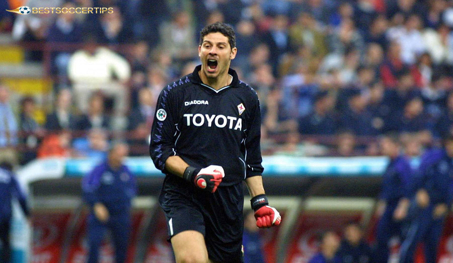 Francesco Toldo – Excellent goalkeeper, guarding the goal and commanding the defense