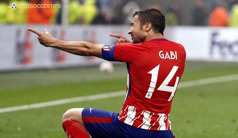 Gabi - Midfield leader, good for tackling and controlling the game