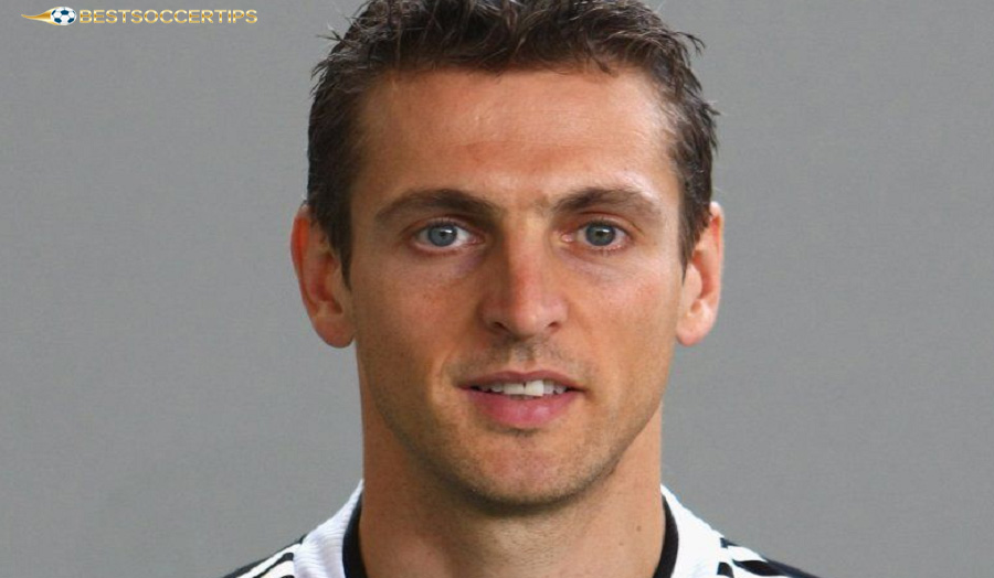 Hans-Jörg Butt – Goalkeeper and penalty specialist with rare goalscoring ability