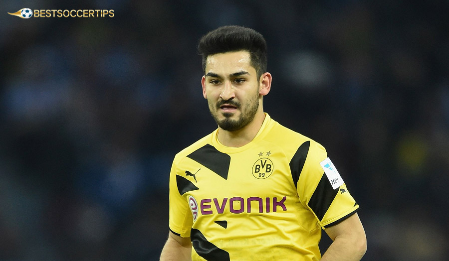 Ilkay Gündoğan – A calm and refined central midfielder in control of the game