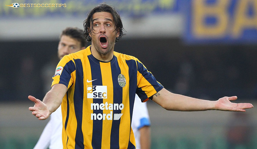 Luca Toni – Powerful striker, outstanding in aerial and aerial situations