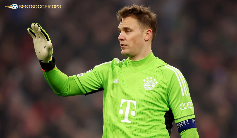 Manuel Neuer – Sweeper goalkeeper and penalty expert that makes both Ronaldo and Kaka bow their heads
