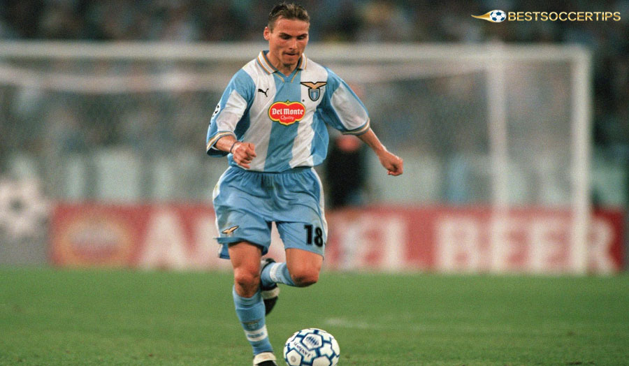 Pavel Nedved – A complete midfielder with pace, technique and the ability to support both attack and defence