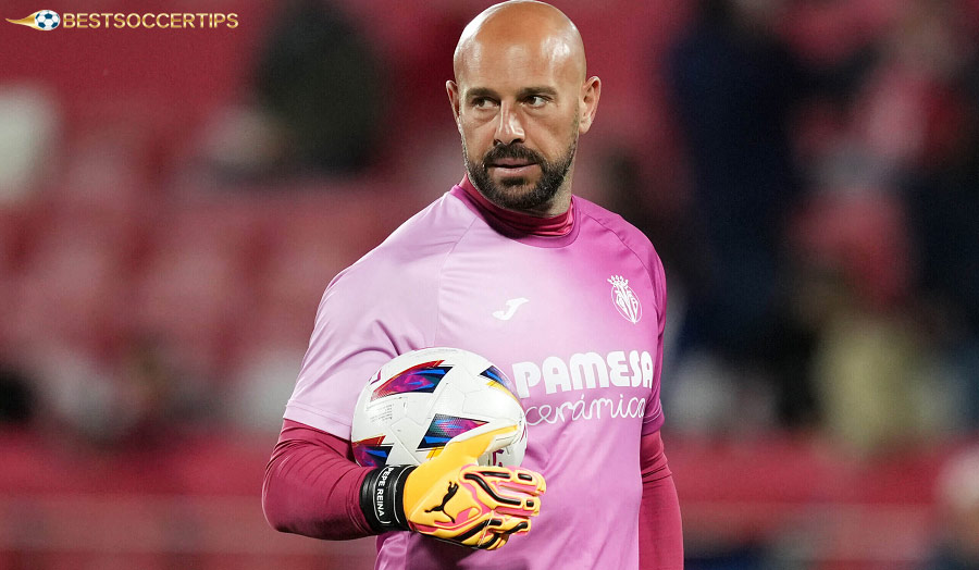 Pepe Reina – Master of reflexes with 5 saves in top semi-final matches