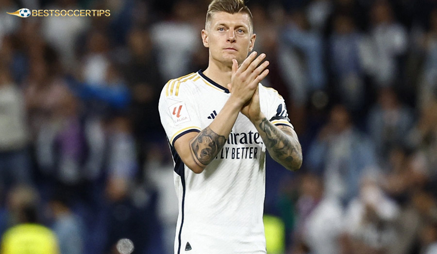 Toni Kroos - Master of opportunities, taking advantage of carelessness to create a masterpiece from a dead angle