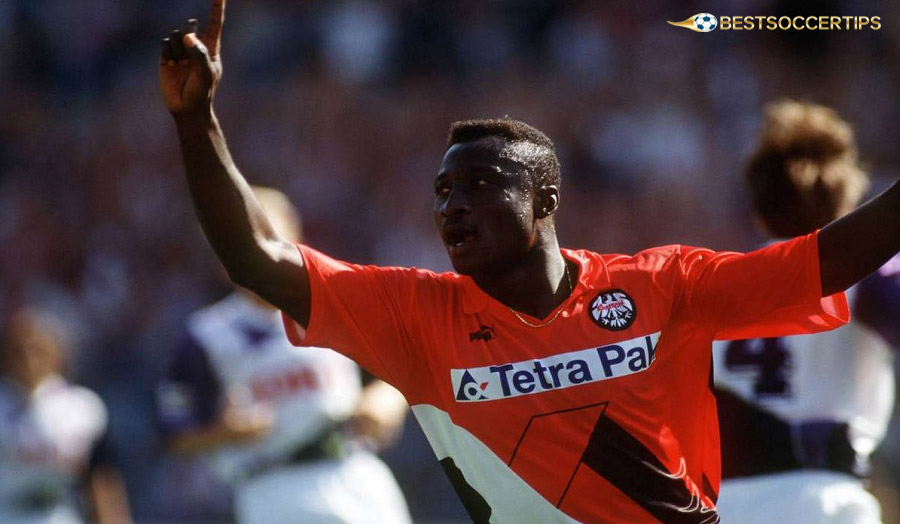 Tony Yeboah – Powerful striker, 2 times Bundesliga top scorer with diverse finishing ability